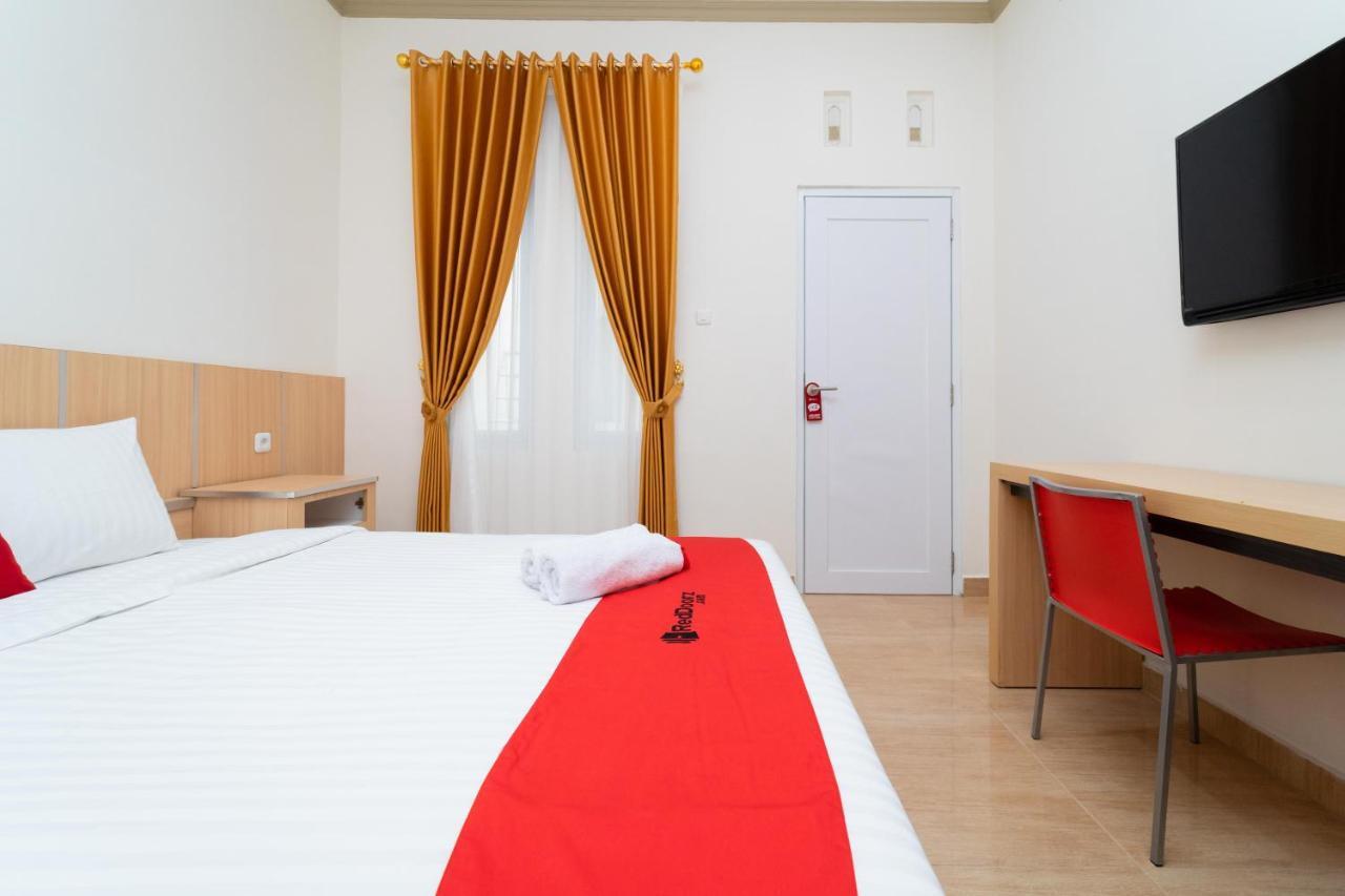 Reddoorz Near Griya Agung Palembang Hotel Talang Kelapa Exterior foto