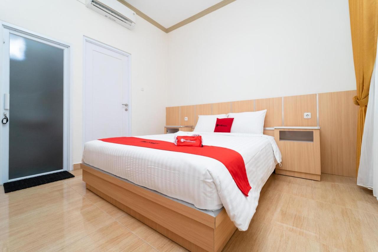 Reddoorz Near Griya Agung Palembang Hotel Talang Kelapa Exterior foto